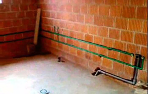 Штробление стены из кирпича, пенобетона, пазогребневого блока под трубы отопления